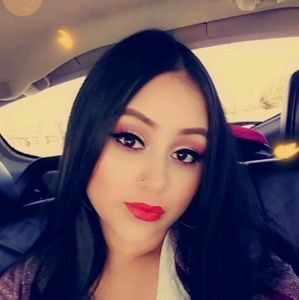 Meet your Posher, Marisol